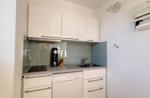 Praz-sur-Arly Apartment | 2 bELLV010 Bright three rooms in the center of the village