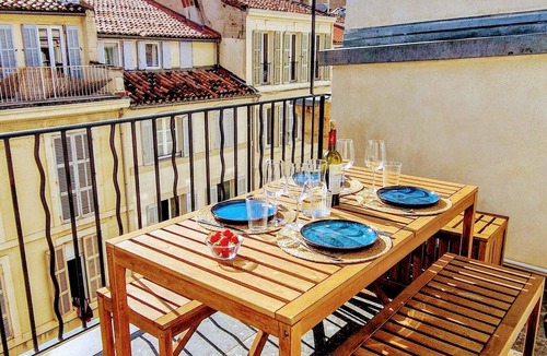 Palais de justice Apartment | 2 Chambres Terrasse Clim Calme Lumineux Marseille Sud de la France
