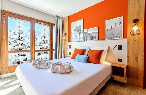 Flaine Hotel | 2 Premium Rooms 2 Adults Balcony View