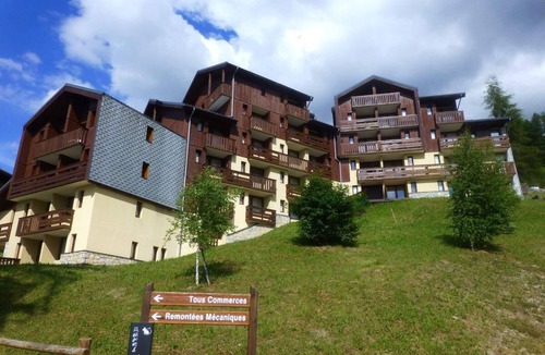 Vallandry Apartment | 230m from resort center, 3rd floor, balcony, tv, ski locker, 20m², Peisey-Vallandry