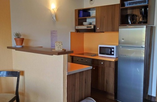 Jausiers Apartment | 2nd floor, swimming pool, hammam, terrace, parking, tv, 50-5m², Pra Loup