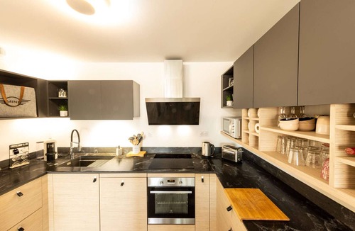 Saint-Pierre-d'Oleron Apartment | 3-room apartment, 4 people, PMR, center of Saint-Pierre-d'Oléron