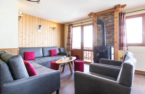 Val-Thorens Apartment | 300m from resort center, fitness, swimming pool, sauna, jacuzzi, hammam, balcony, fireplace or stove