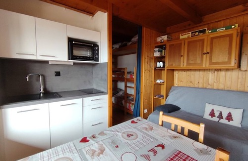 Crest-Voland Apartment | 4-person apartment, balcony central location, near slopes