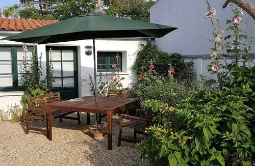 Domino House | 4-room house with WiFi 800m from beaches in Saint-Georges-d'Oléron