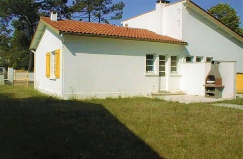 Saint-Trojan-les-Bains House | 4-room house in Saint-Trojan-les-Bains, 6 sleeps, pets welcome, cleaning included