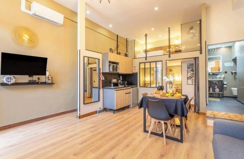Palais de justice Apartment | 4 Sugiton Chic Accommodation in the Middle of Everything