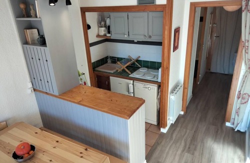 Valloire Apartment | 4th floor, swimming pool, balcony, tv, ski locker, 46m², Valloire