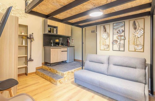 Palais de justice Apartment | 5 Niolon - Elegant Apartment Downtown - 5 Niolon
