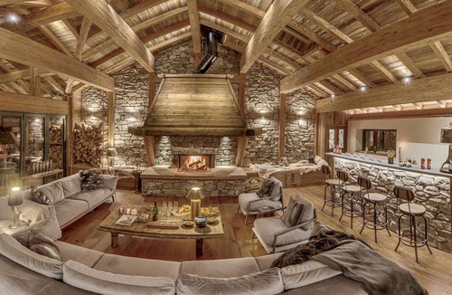 Champagny-en-Vanoise Ski Chalet | 5-Star Luxury Chalet, 12 Guests, Private Sauna in Champagny-en-Vanoise