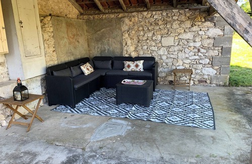 Saint-Antoine-de-Ficalba House | 6 bedroom cottage with playroom for children and teenagers. Pets allowed.