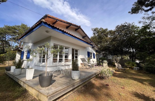 L'Herbe Villa | 7-person villa above the village of L'Herbe, 3 minutes' walk from the beach