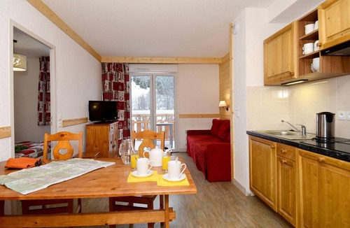Saint-Sorlin-d'Arves Apartment | 79 m² Apartment ∙ 3 bedrooms ∙ 10 guests