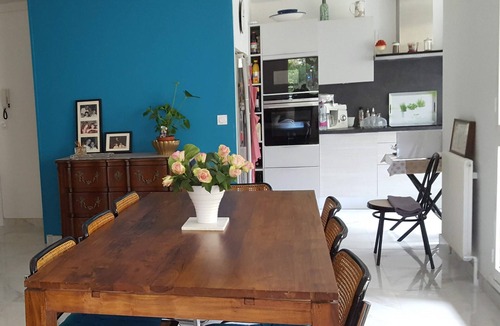 Bonneveine Bed & Breakfast | A well-appointed B&B close to the beach, ideal for a traveling couple.