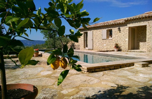 Gordes Cottage | Air-conditioned detached house with a pool, on a family-owned property