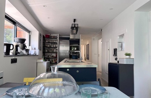 Sathonay-Camp House | Air-conditioned family home with a pool near Lyon