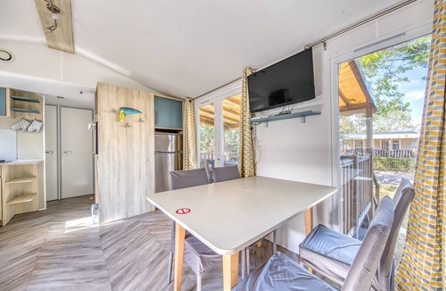 Cap-Ferret RV Rental | Air-Conditioned Mobile Home Les Viviers – Comfort & Leisure in Lège-Cap-Ferret
