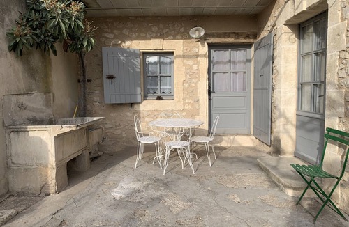 Aureille House | Alpilles, light-filled village house with air-con, courtyard, for 2 or 4