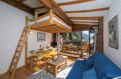 Chamonix-Mont-Blanc Apartment | Améthystes D12 Ski In/Ski Out w/Shared Pool in Argentière-Chamonix, Argentière (Chamonix), France