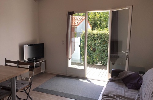 Anglet Apartment | Anglet - Biarritz near beaches and golf, quiet beautiful T2 + 38m2 terrace south
