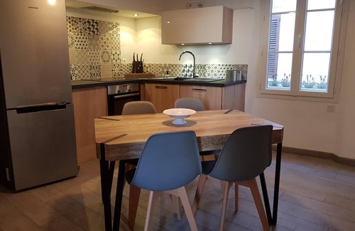 Lorgues Apartment | Apartment 4 people comfort in the historic center of Lorgues