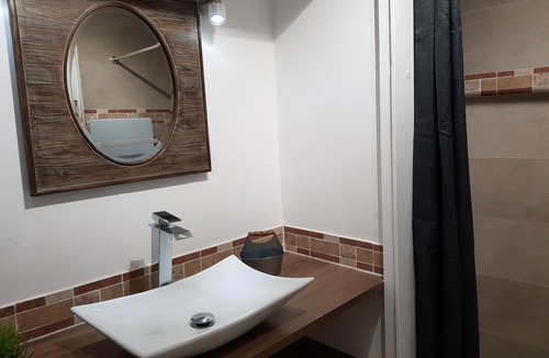 Lorgues Apartment | Apartment 4 people comfort in the historic center of Lorgues