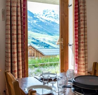 Albiez-le-Vieux Apartment | Apartment for 4 to 6 people in Albiez-Montrond