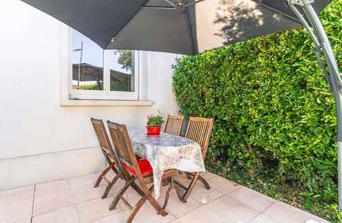 Saint-Pierre-d'Oleron Apartment | Apartment in Saint-Pierre-d’Oléron with Private Terrace, Garden, and Wi-Fi