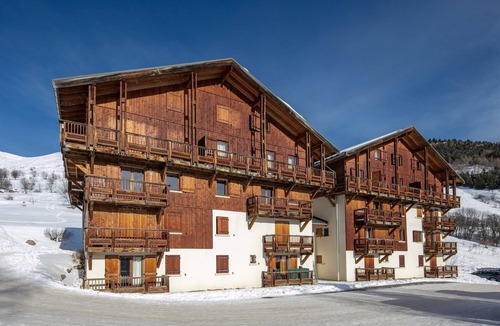 Saint-Sorlin-d'Arves Apartment | Apartment in Saint-Sorlin near Ski Resort