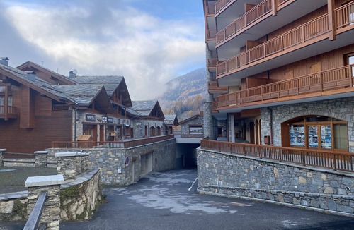 Sainte-Foy-Tarentaise Apartment | Apartment 6 people - 2 Bedrooms