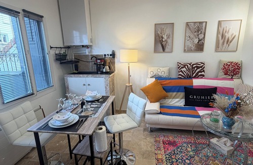 Rueil-Malmaison Apartment | Apartment/Garden/Terrace