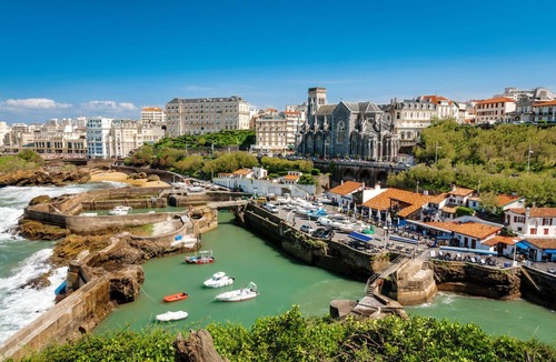 Biarritz City Centre Apartment | Apartment in Maison de Maître in the heart of Biarritz
