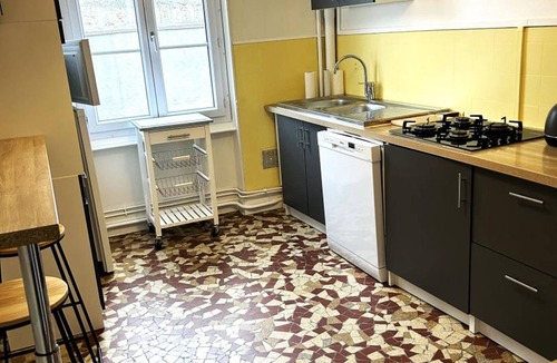 Moulins Apartment | Apartment in Moulins: Comfort with Balcony, Linens and Towels Included