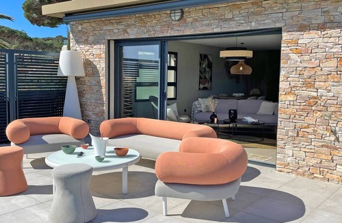La Nartelle Apartment | Apartment T4 - 6 people - Sea view - Air conditioning - Wifi - Facing the beach - Sainte Maxime