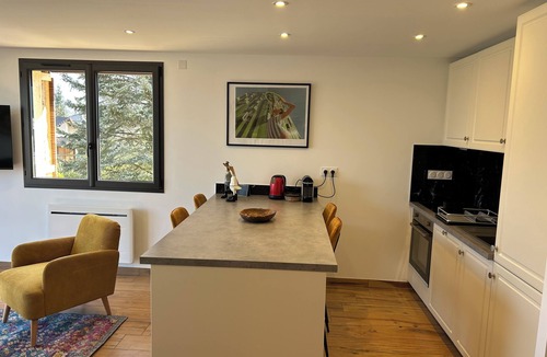 Saint-Jorioz Apartment | Apartment with Panoramic Terrace in a rural area, 5 minutes from the center