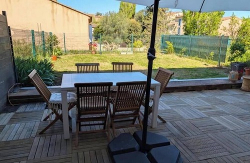 Le Beausset Apartment | Apartment with terrace and garden in the heart of Le Beausset - near Le Castellet