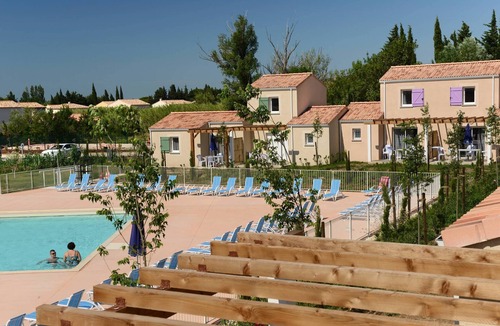 Paradou Condo | Appart Douillet | Piscine Extérieure avec Toboggan