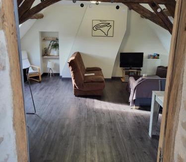 Magny-Cours Apartment | Appartement au pied du circuit de Magny-cours