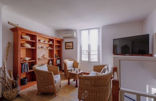 Old Town Apartment | Appartement Le Bateau Tropézien - Welkeys