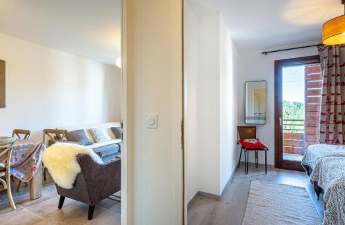 Plagne Centre Apartment | Appartement moderne avec vue Mont Blanc, proche pistes, casier à skis et garage privatif - FR-1-351-101