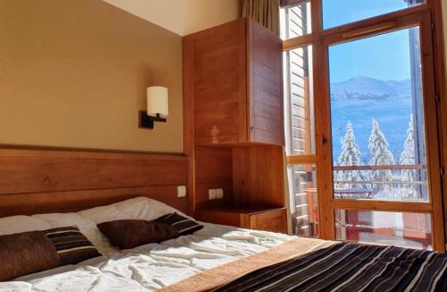 Flaine Apartment | Appartement Premium en pleine nature à Flaine, 8 à 10 personnes - Piscine extérieure chauffée, jacuzzi, sauna, hammam et salle de sport