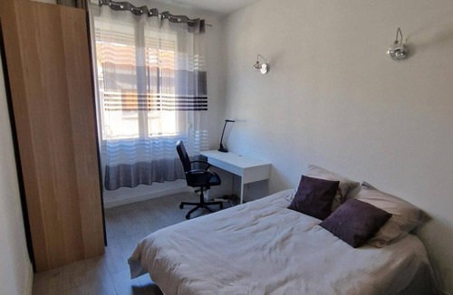 Saint-Pierre Bed & Breakfast | Appartement T3 Chez L'habitant Climatisé Avec Terrasse, à 15 min de la Canebière