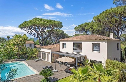 Cote d'Azur- French Riviera House | Architect-designed Villa in Gassin Pool Utter Peace and Quiet
