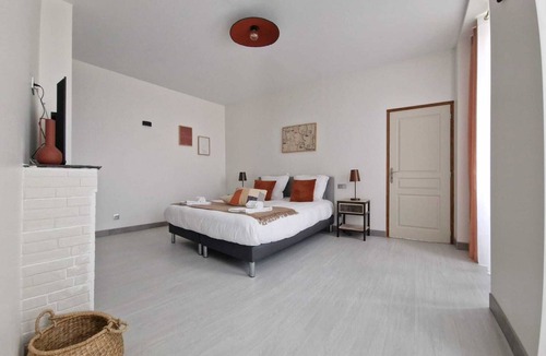 Saint-Satur Apartment | At the foot of Sancerre Cosy fully-equipped apartment