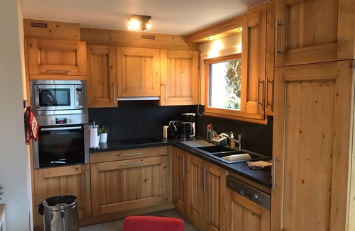Chatel Apartment | Authenticity and comfort, free shuttle to the slopes and the center