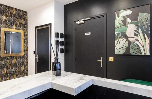 Cannes City Centre Apartment | Avaton Hotel - Deluxe Room - Cannes Palais