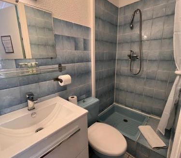 Cannes City Centre Hotel | Azurene Royal Hotel