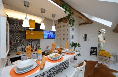 3rd Arrondissement Apartment | B4DF Peace & Love