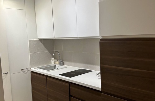 Fabron Apartment | Beau 2 Pièces Avec Parking, Balcon, Climatisation, Promenade des Anglais à 90m