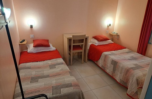 Nevers Hotel | Beauséjour